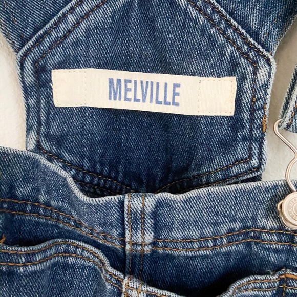 Brandy Melville Short Overalls - Picture 2 of 2